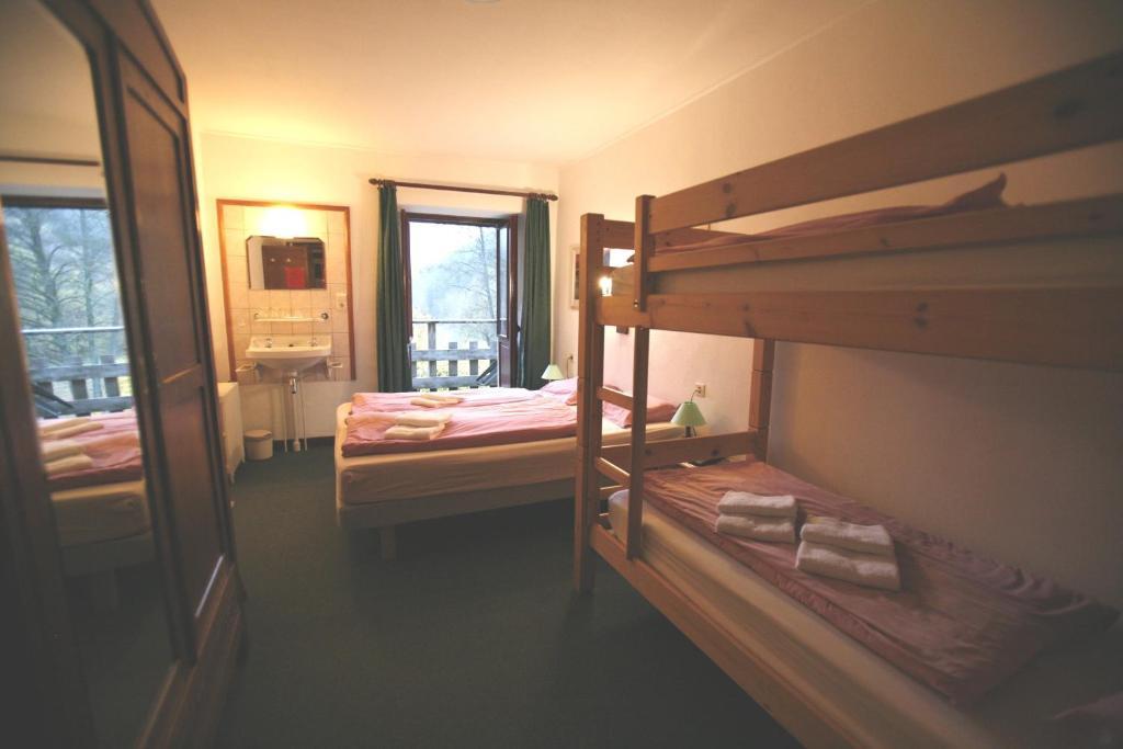 Hotel Gai-Sejour Ла Рош ан Арден Стая снимка